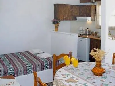 لاوكاستي فيلاز 3* أويا